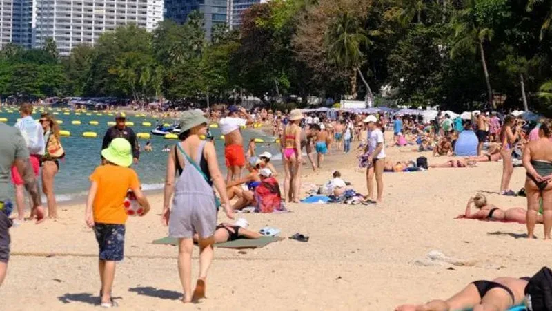 Thailand adopts deportation rules for misbehaving foreign tourists