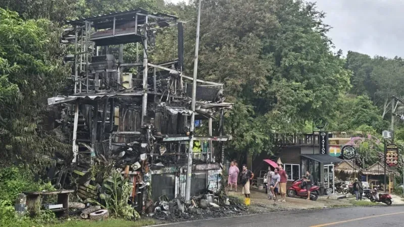 विचित में Zodiac Bar & Clubhouse आग से तबाह