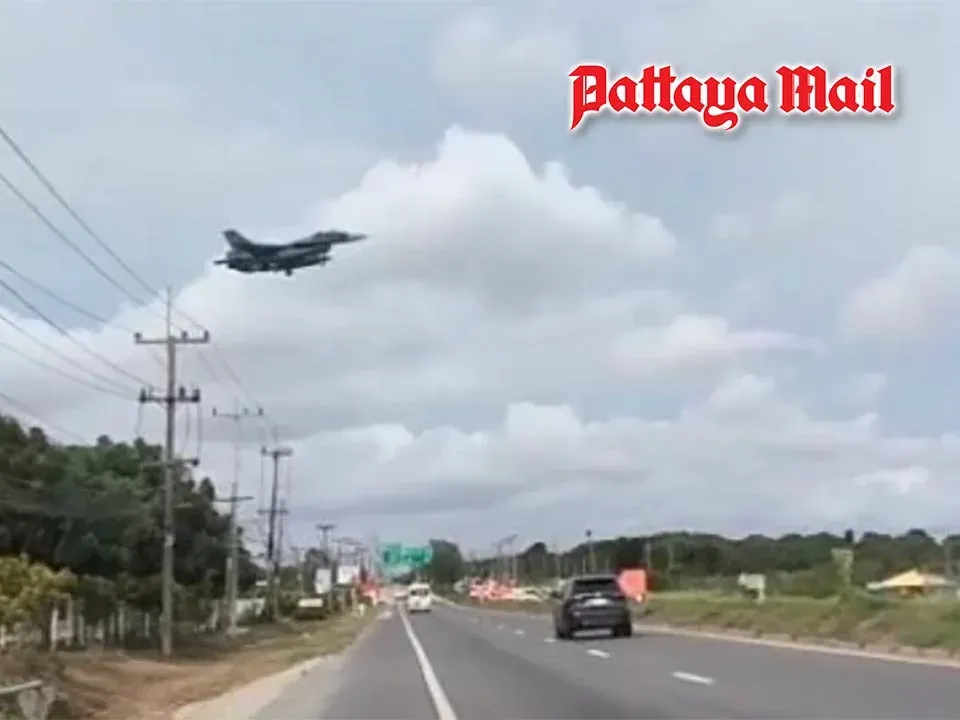 日本のF-2戦闘機、タイのウタパオ空港に初着陸