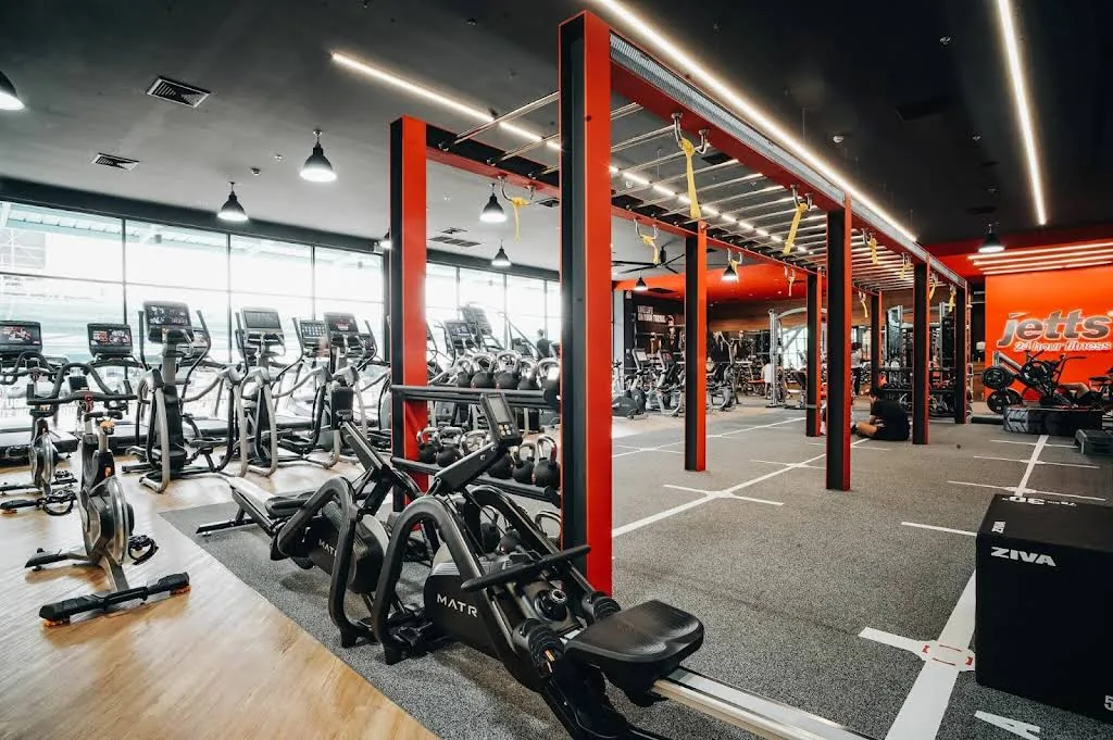 Jetts 24 Hour Fitness - Robinson Lifestyle Thalang gym photo