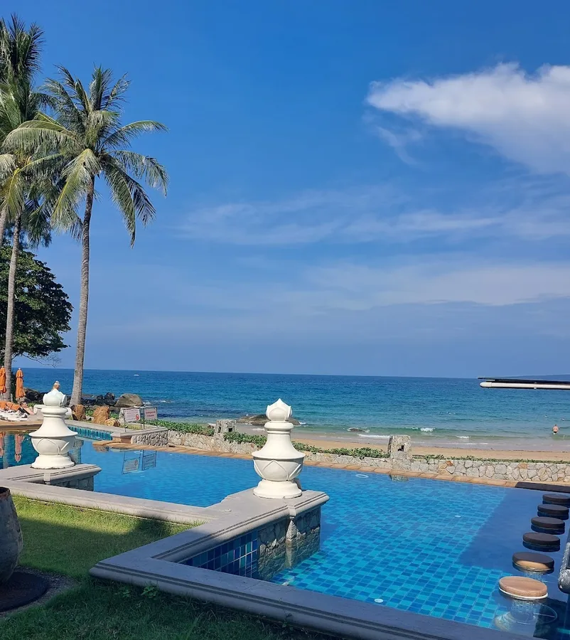 Beyond Karon hotel photo