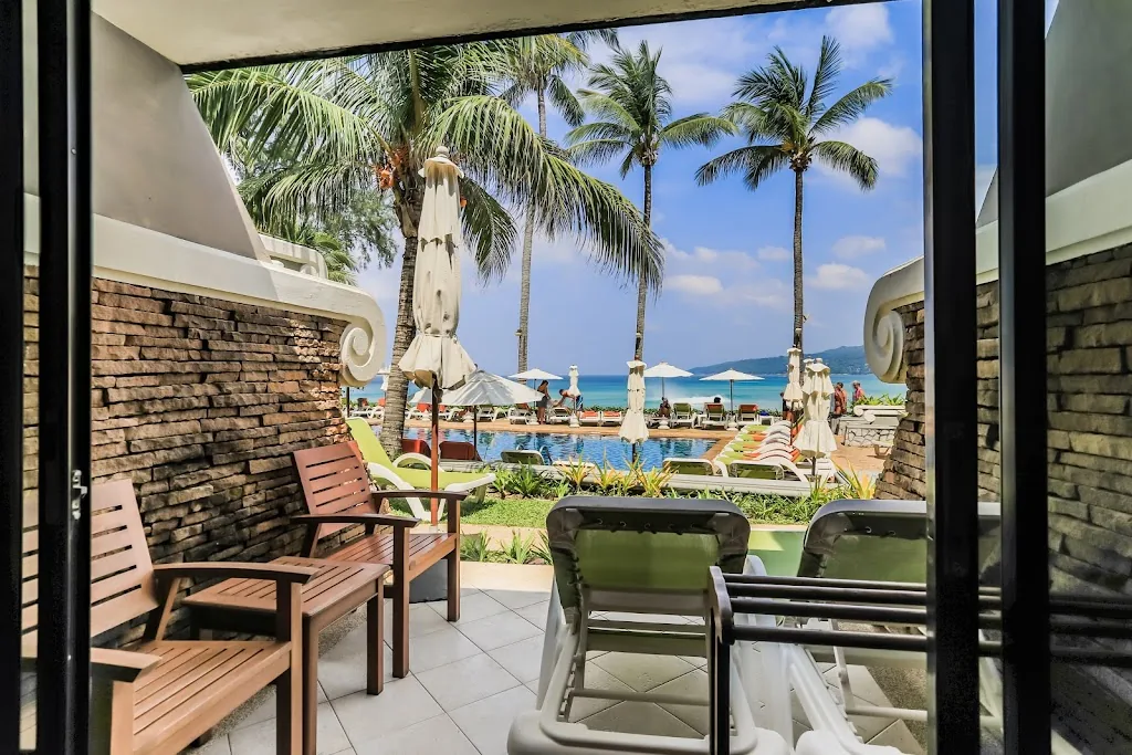 Beyond Karon hotel photo