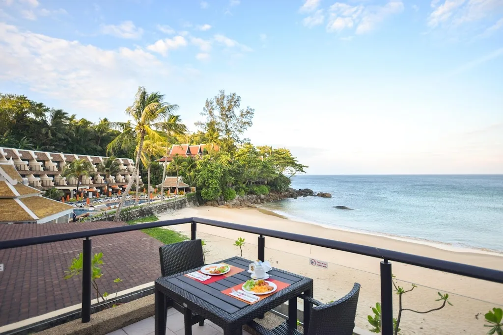 Beyond Karon hotel photo