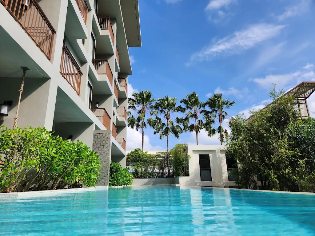 Proud Karon Beach Phuket by Trademark hotel photo