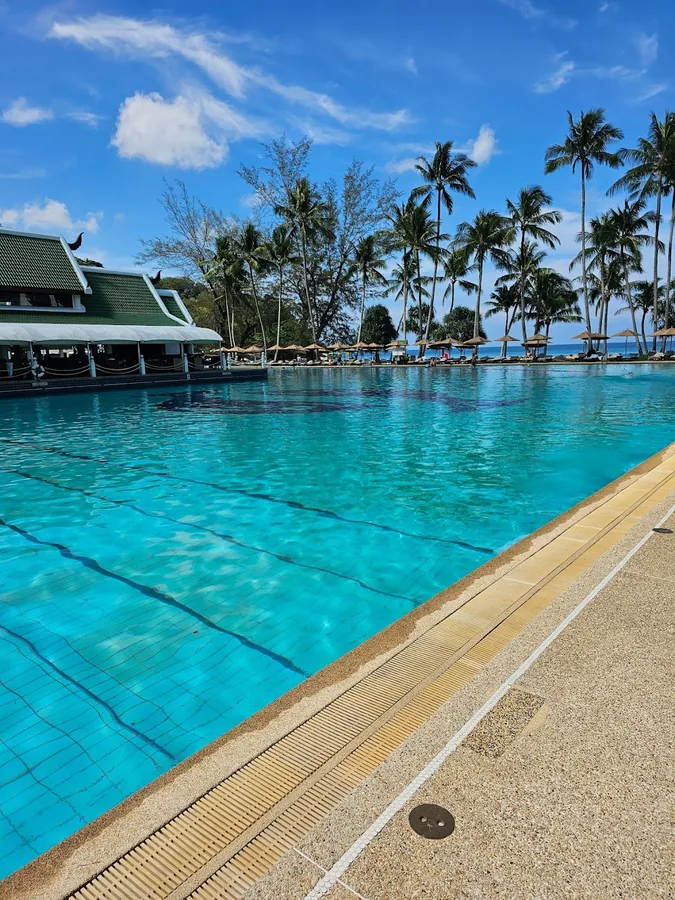 Le Meridien Phuket Beach Resort hotel photo