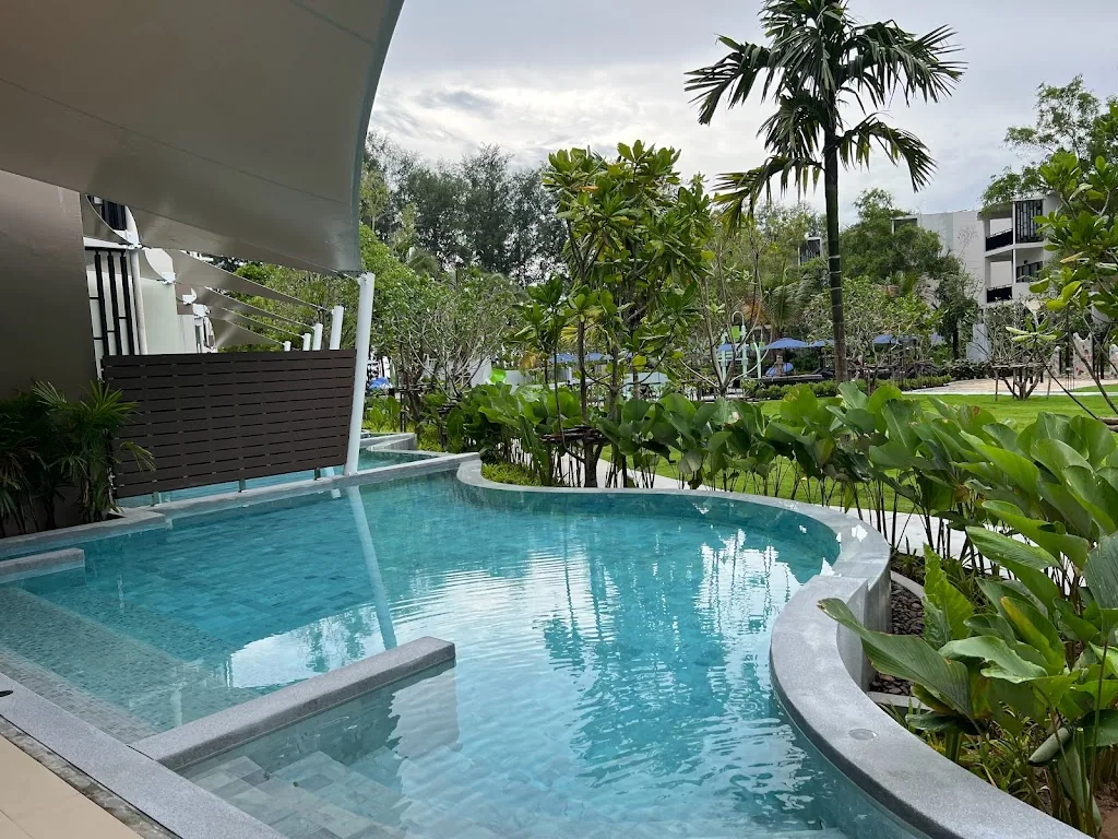 Le Meridien Phuket Mai Khao Beach Resort hotel photo