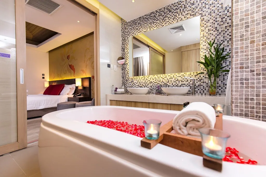 Grand Mercure Phuket Patong hotel photo