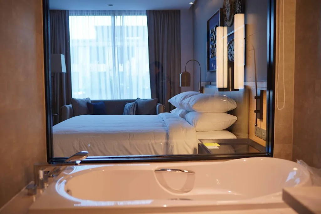 Four Points by Sheraton Phuket Patong hotel photo