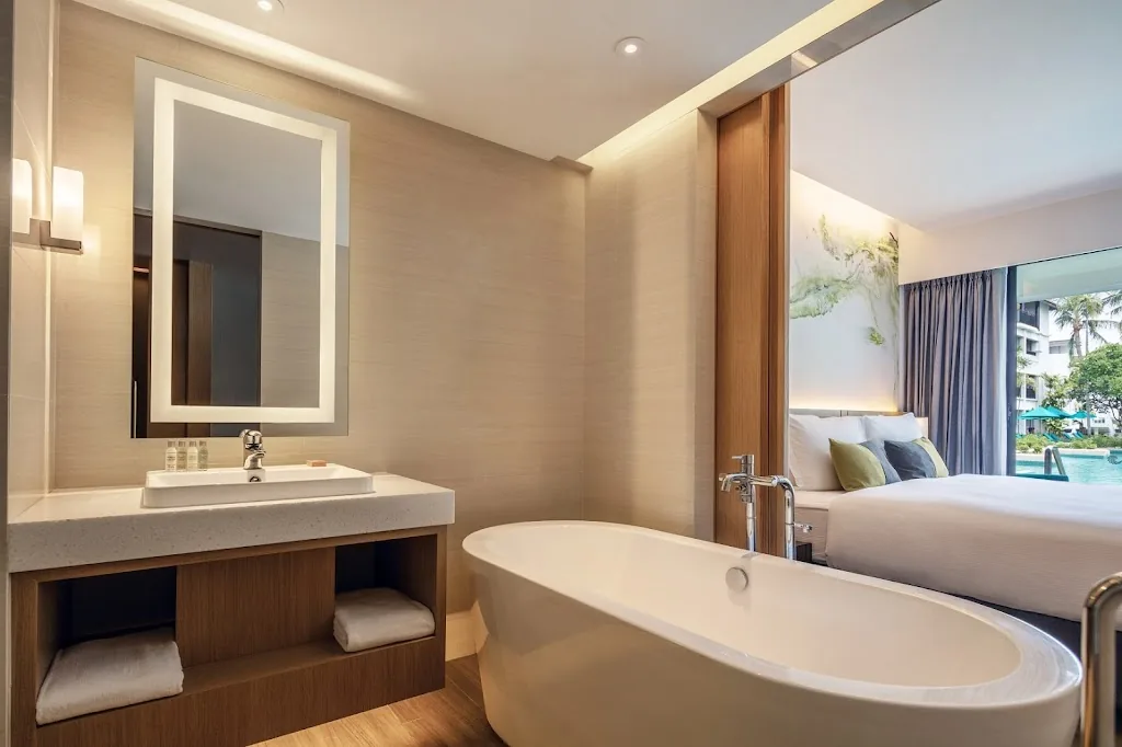 Doubletree Hilton Patong Phuket hotel photo