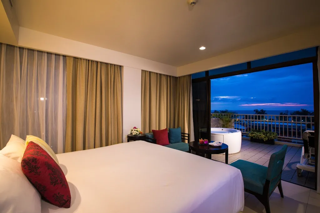 Centara Karon Phuket hotel photo