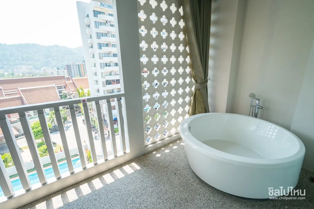 Ramada Phuket Patong hotel photo