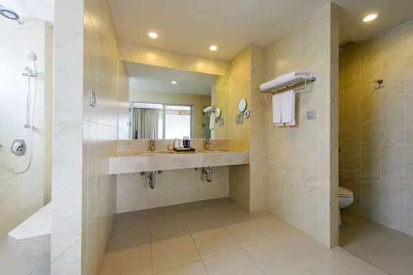 Ramada Phuket Patong hotel photo