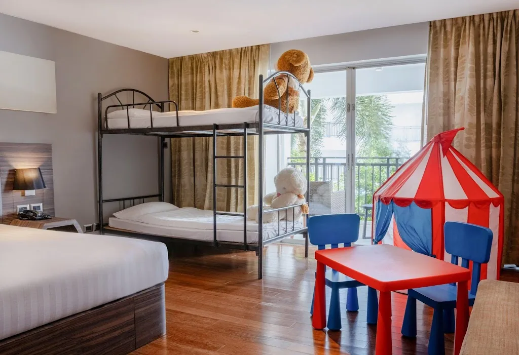 Holiday Inn Resort Karon Beach hotel photo