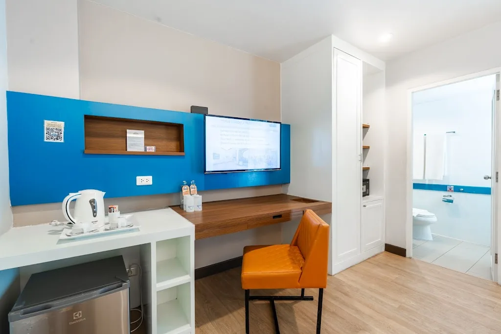 Days Inn Patong Beach Phuket hotel photo