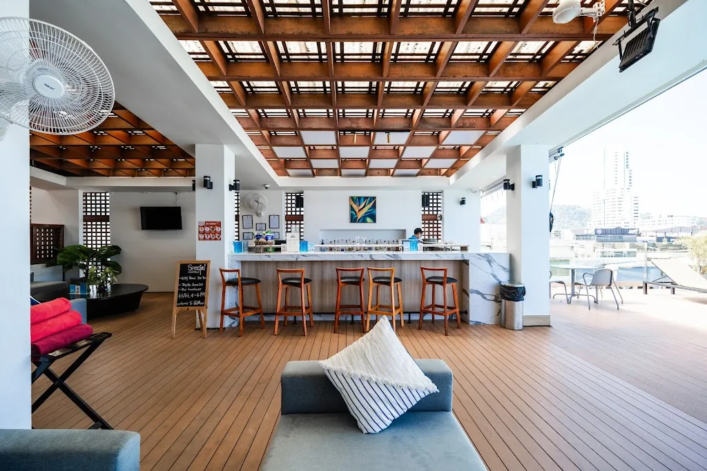 Days Inn Patong Beach Phuket hotel photo