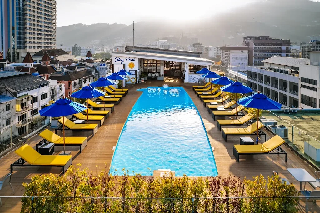 Days Inn Patong Beach Phuket hotel photo