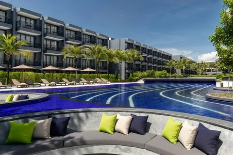 Courtyard Phuket Chalong Bay Resort hotel photo