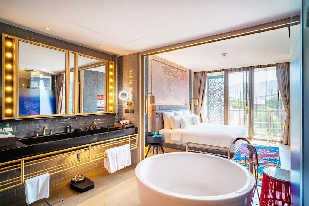 Hotel Indigo Phuket Patong hotel photo