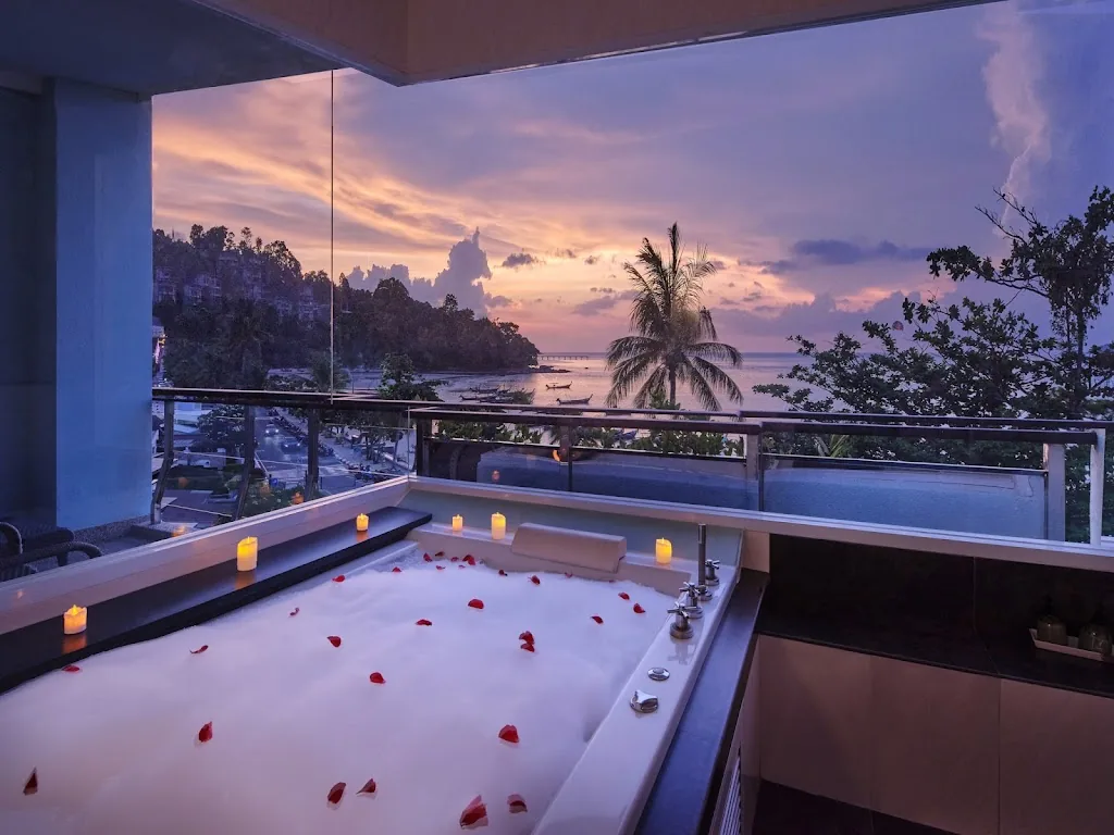 Homm Bliss Southbeach Patong hotel photo
