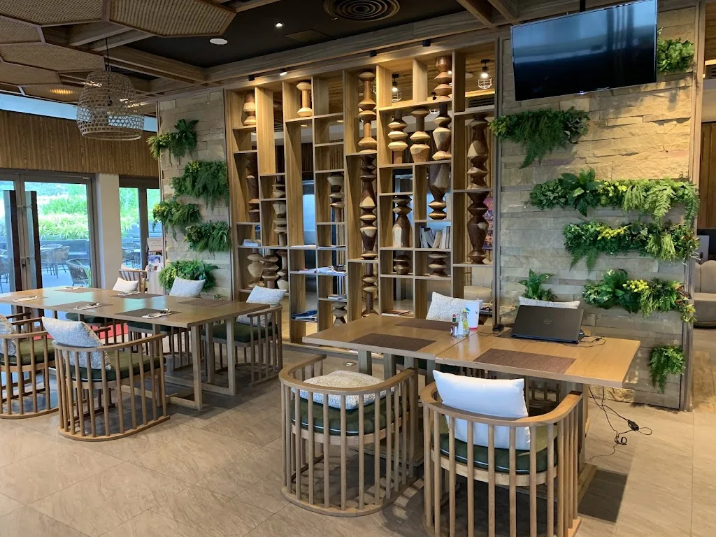 Mercure Phuket Patong Journeyhub hotel photo