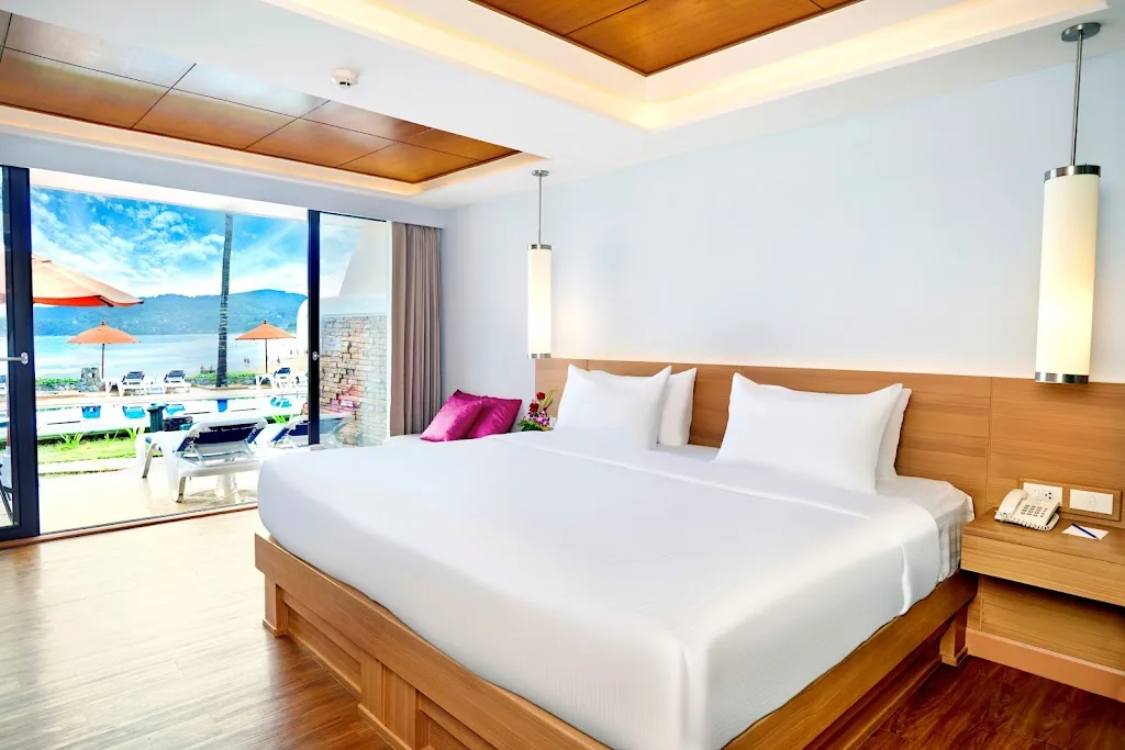 Beyond Karon hotel photo